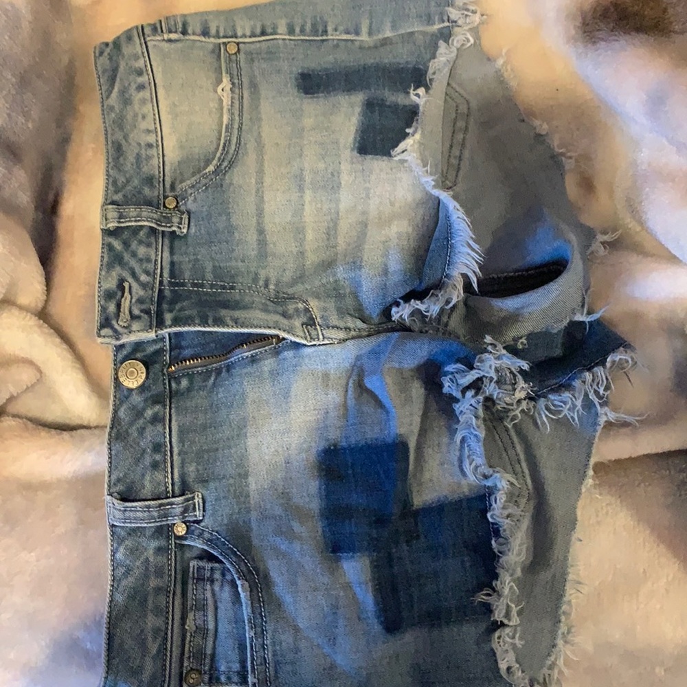 Short shorts
